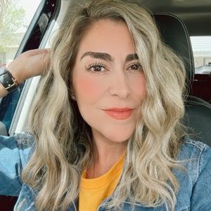 Meet your Posher, Armida